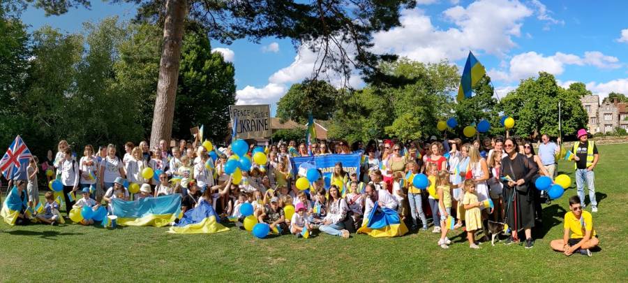 Canterbury 4 Ukraine Independence Day - people in the park with Ukrainian flags